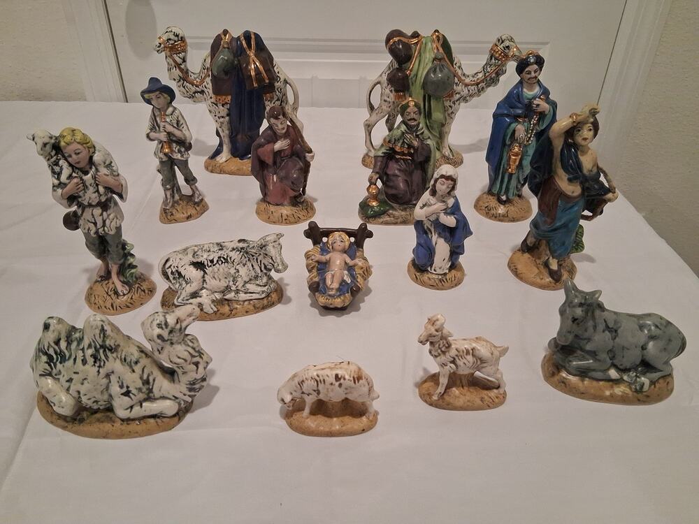 Vintage Ceramic Nativity Set 14 Pcs Hand Painted Christmas Atlantic Holland Mold